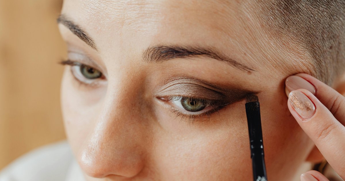 Smoky eye w wersji dziennej - subtelny i elegancki