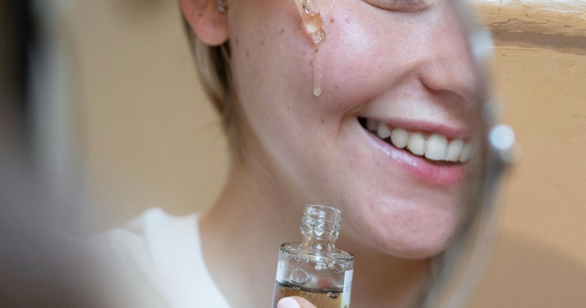 Wieczorna rutyna skincare - jak przygotować skórę na regenerację